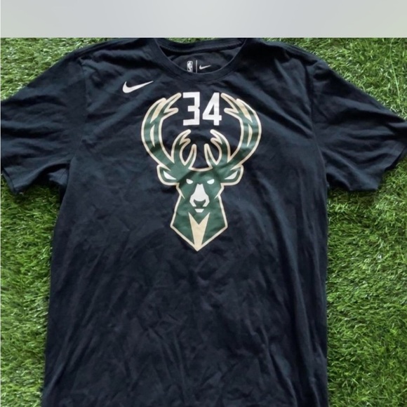 Nike Black Dri-FIT NBA Tee - Picture 1 of 3